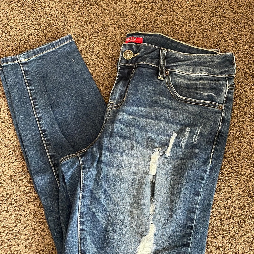 Guess skinny destructed jeans